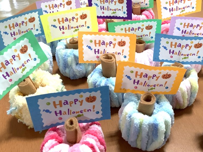 もこもこ毛糸でカボチャ作り
